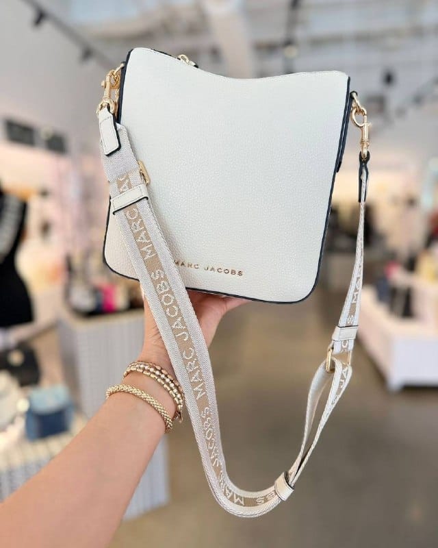 Elevate Your Wardrobe: Marc Jacobs Finds on Hacoo