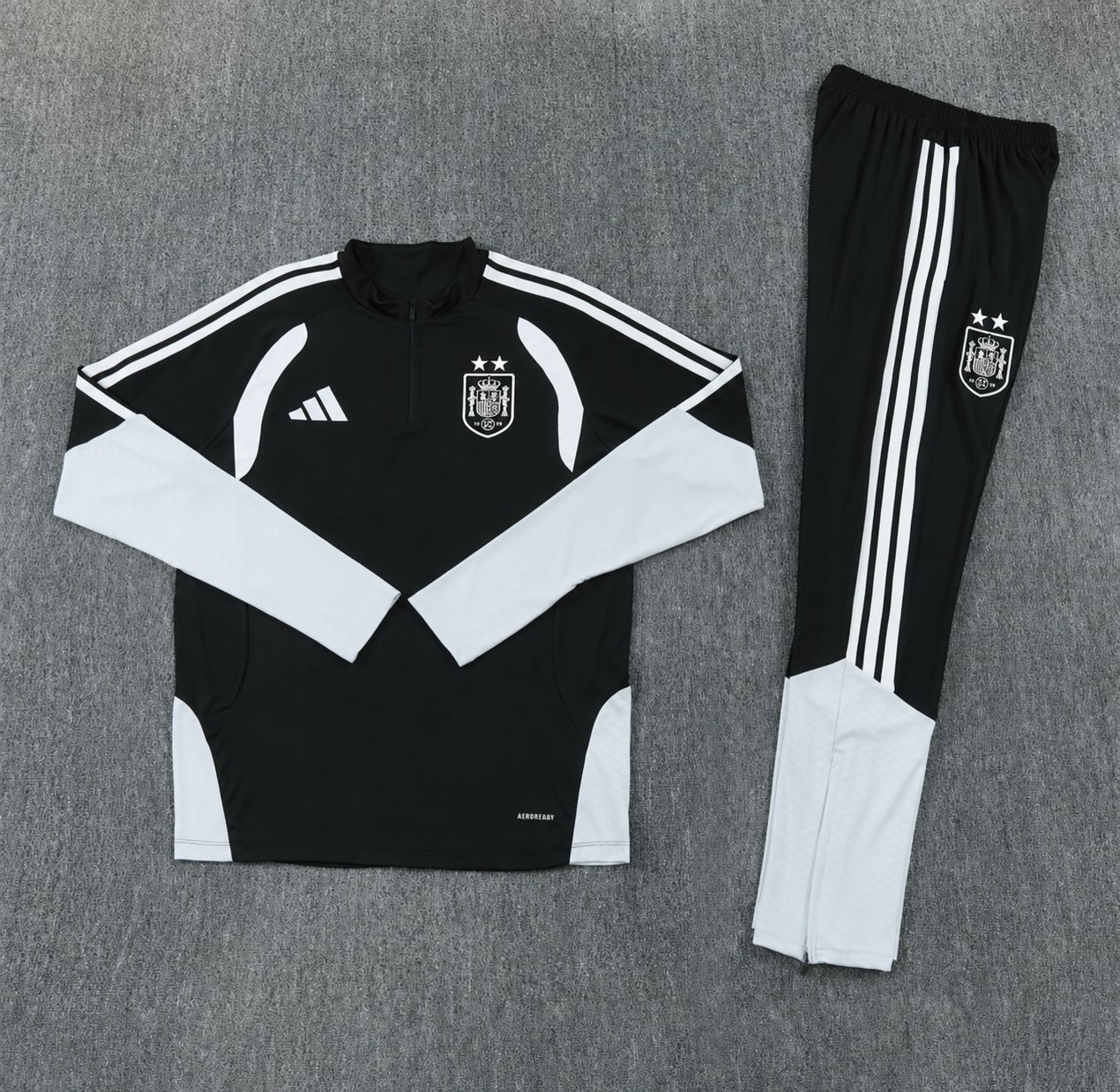Spain Football Kit – Lien Hacoo · photo 3