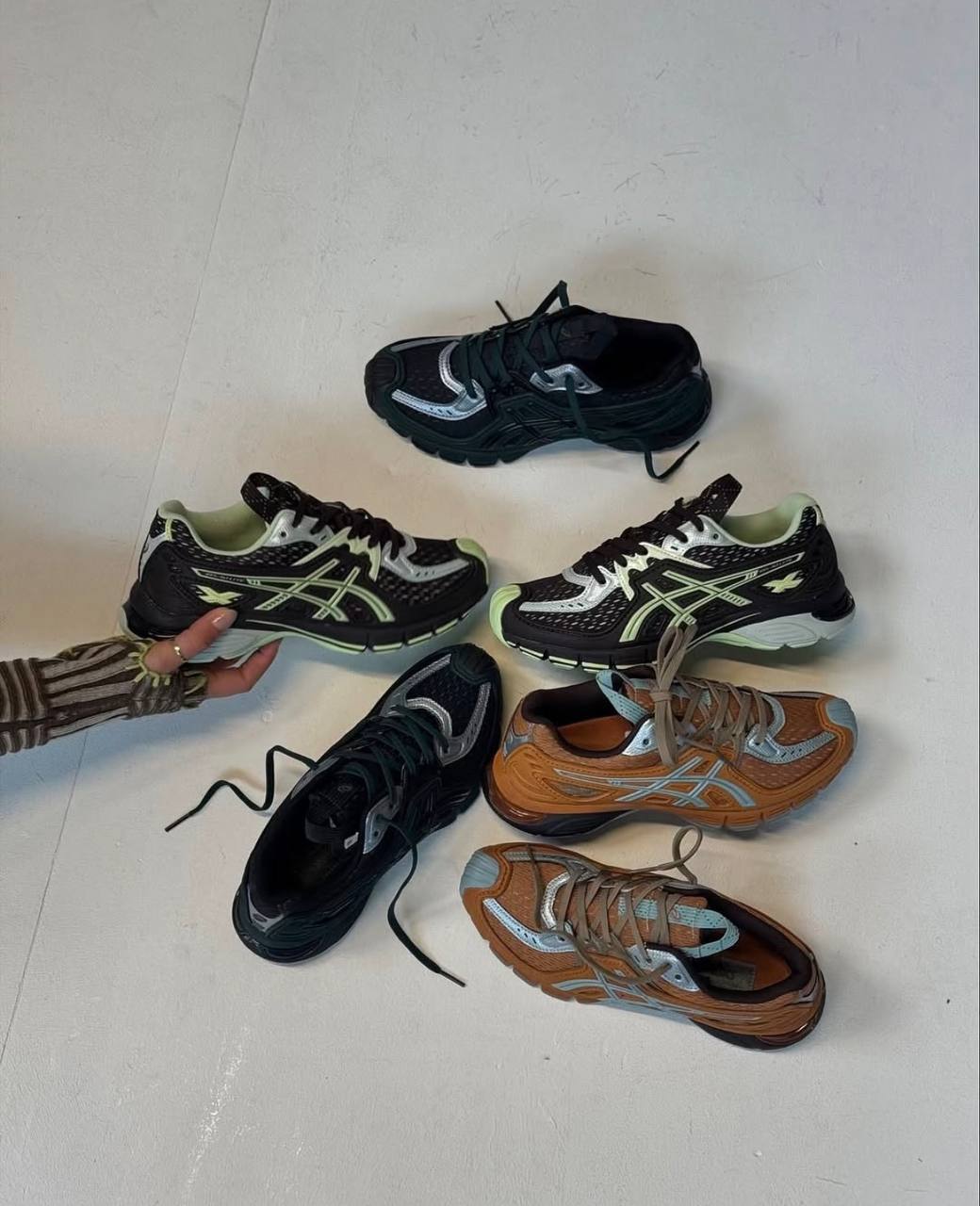 Sapatilhas Asics UB12 – Link da Hacoo · foto 3