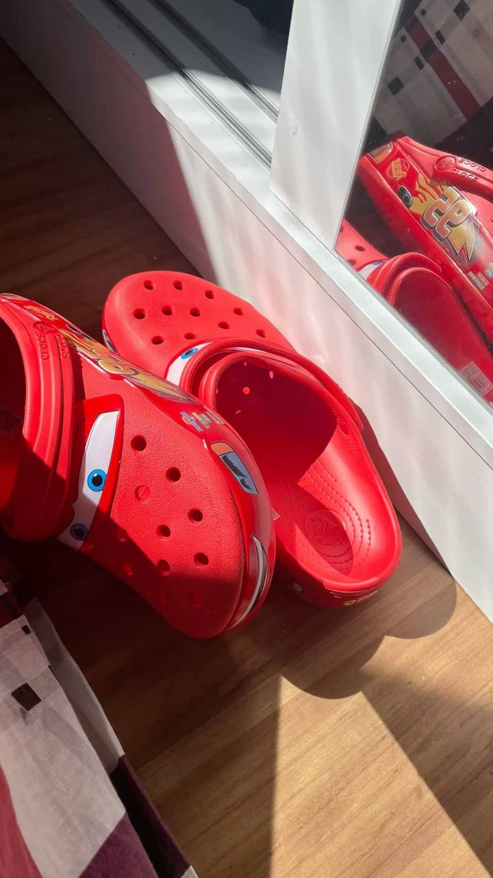 Crocs Mqueen Clogs – Hacoo-Link · Foto 2