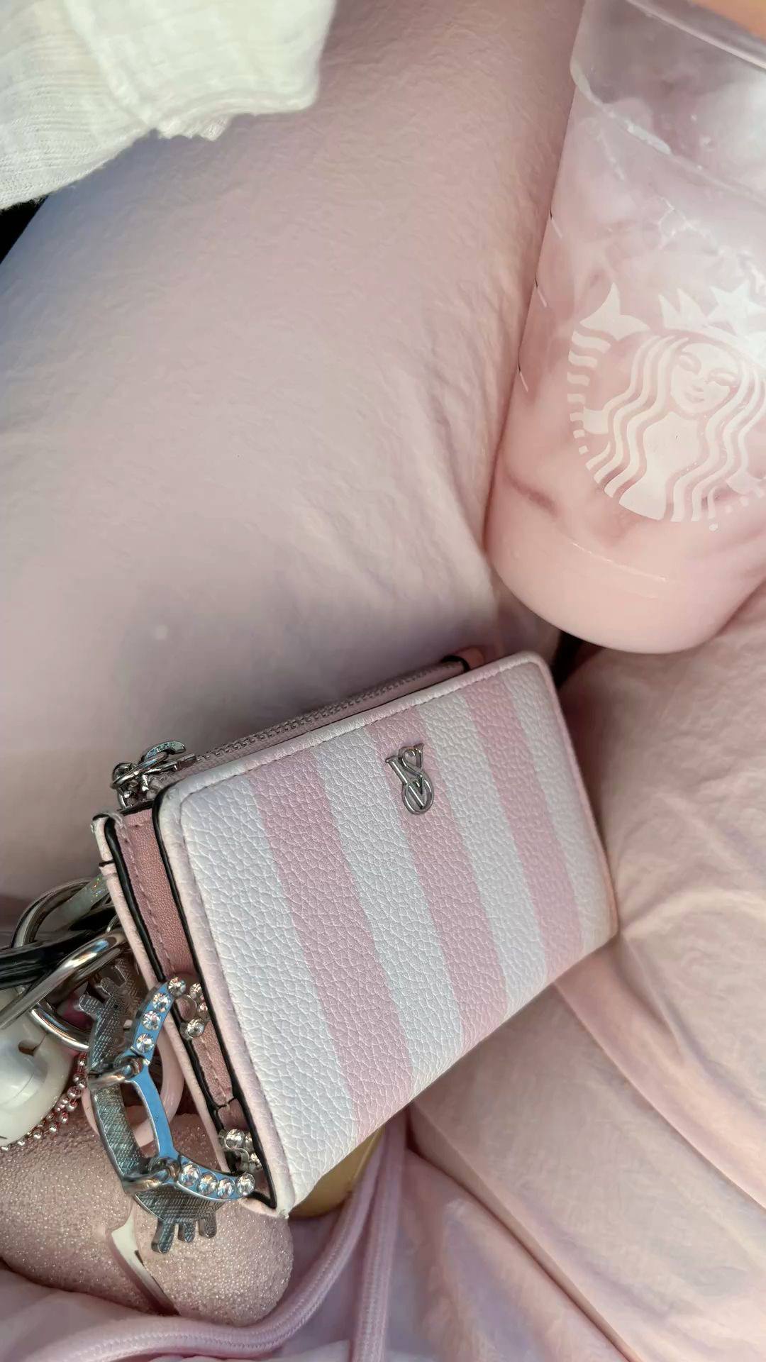 Victoria Secret List – Lien Hacoo · photo 4