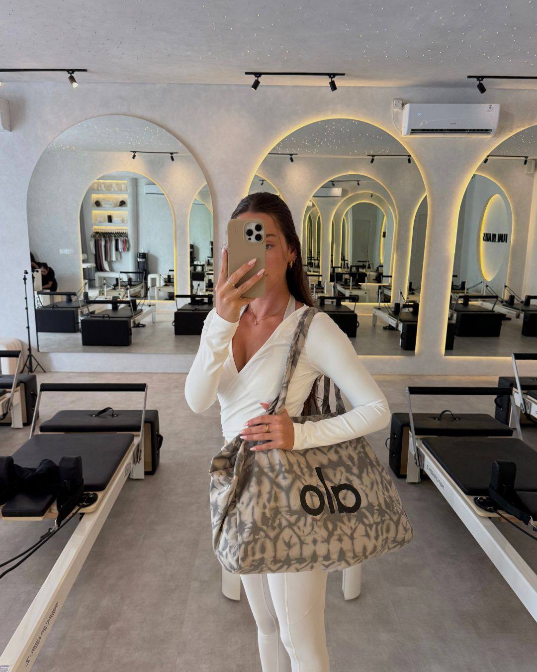 Sac Alo Yoga – Lien Hacoo