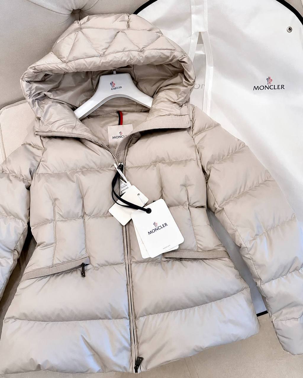 Moncler pufidzseki – Hacoo link