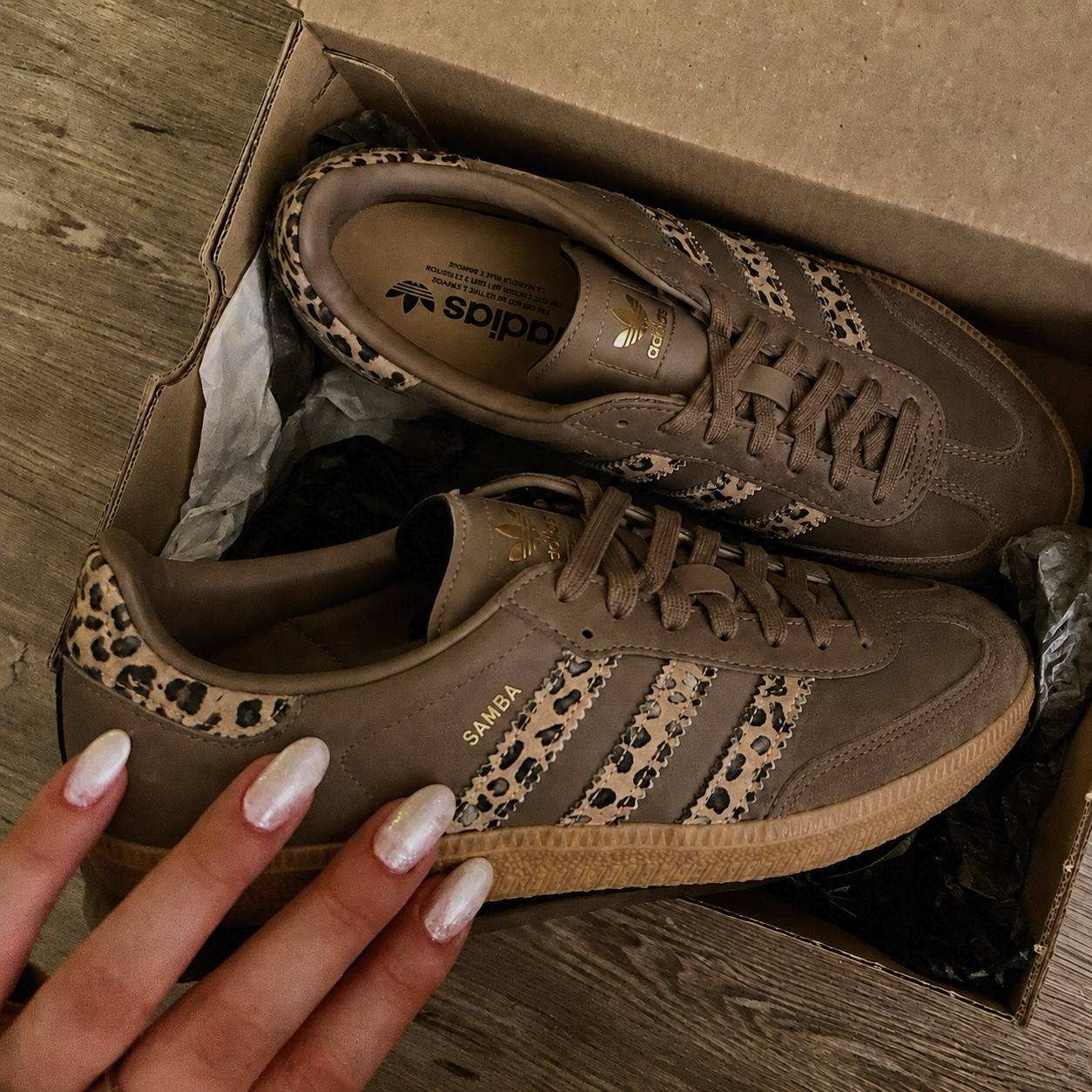 Baskets Adidas Samba Leopard – Lien Hacoo · photo 2
