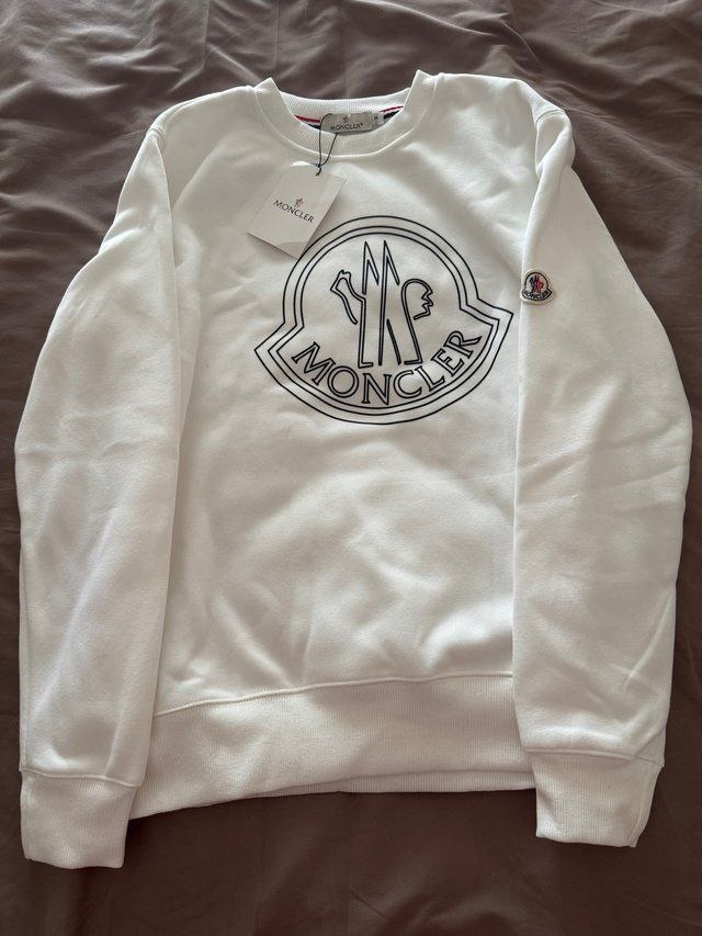 Moncler Clothes List – Lien Hacoo