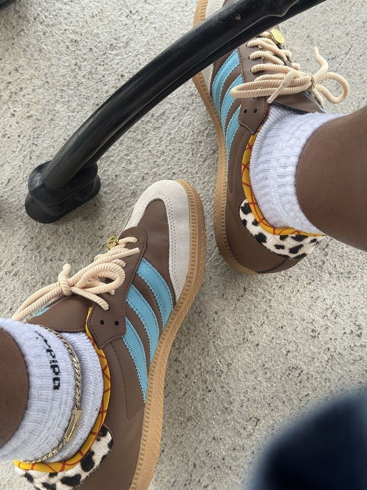 Adidas Trainers List – Lien Hacoo · photo 2