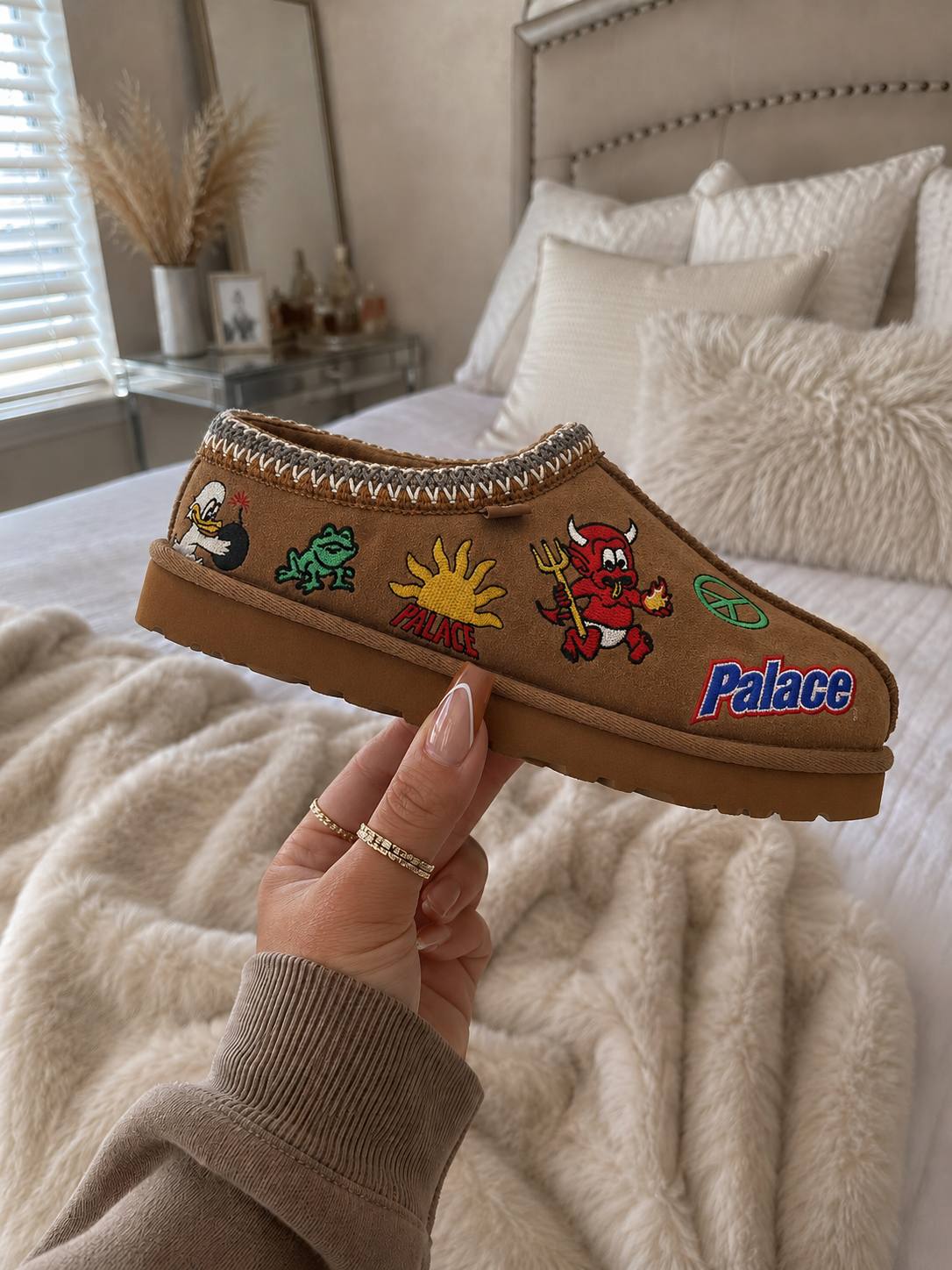 Ugg Tasman x Palace slippers – Hacoo link