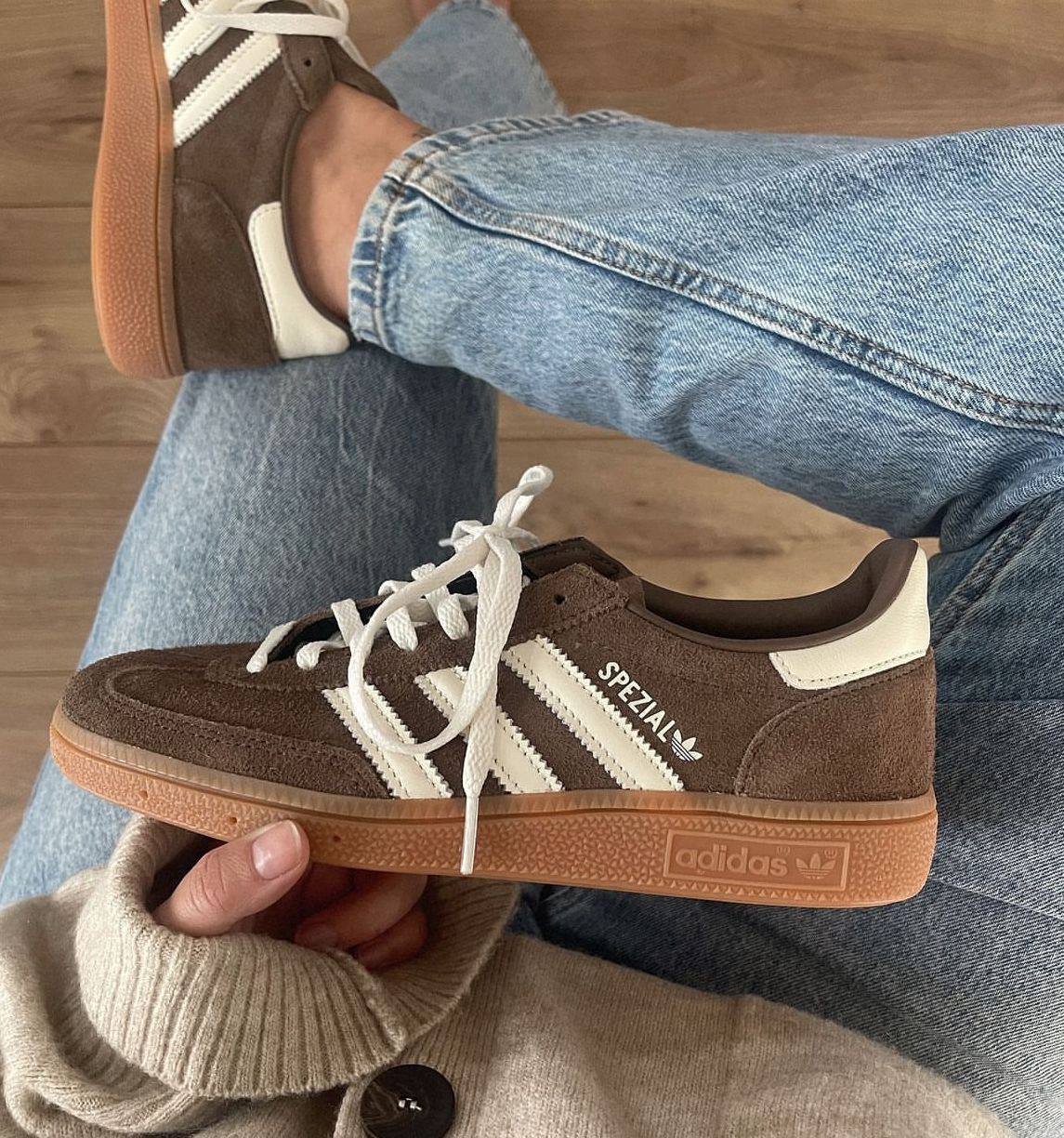 Adidas Handball – Lien Hacoo · photo 4
