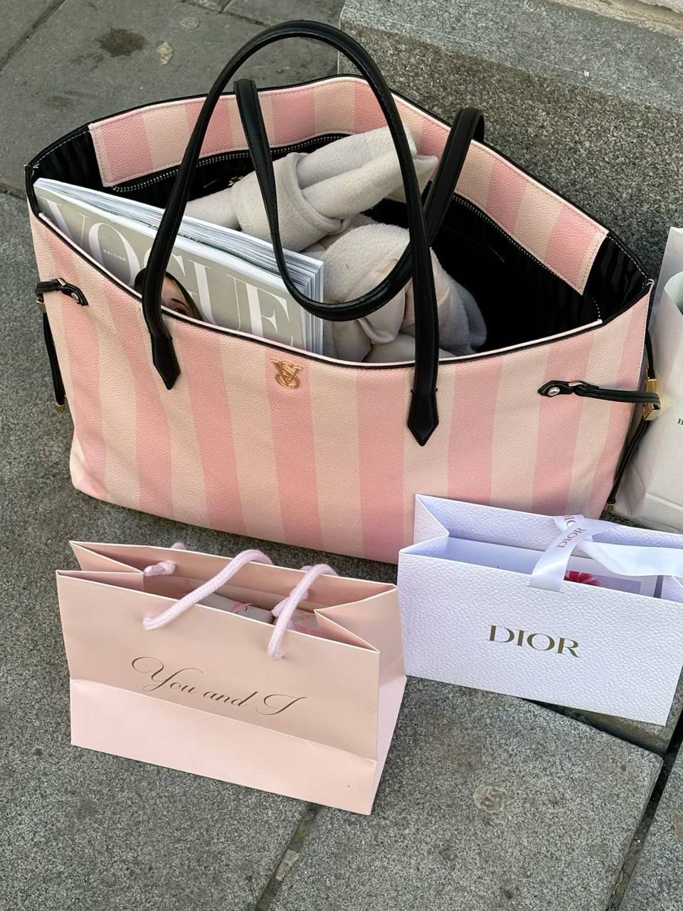 Victoria’s Secret Shopper – Hacoo-Link