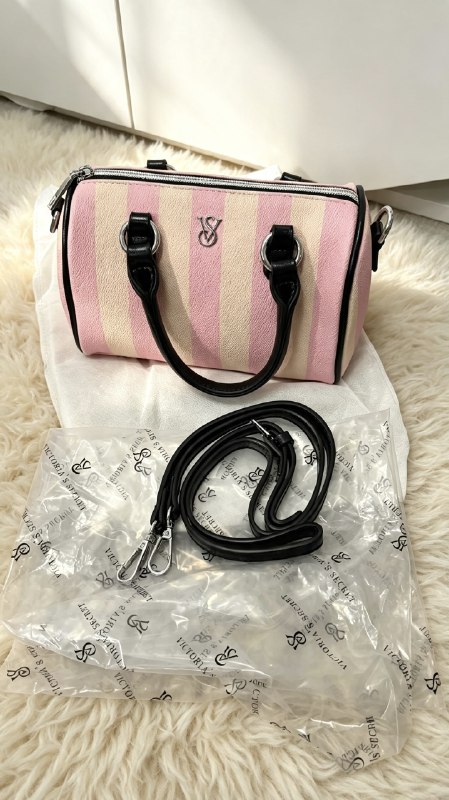 Polene · Victoria Secret · Polo – Hacoo-Link · Foto 3