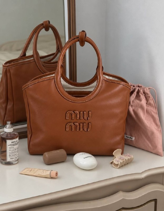 Sac à main Miu Miu – Lien Hacoo
