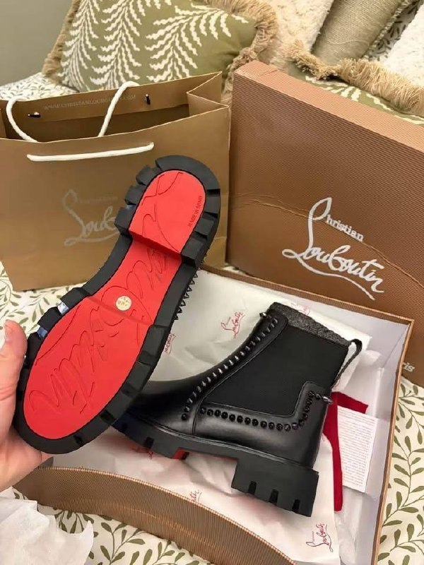Christian Louboutin csizma – Hacoo link