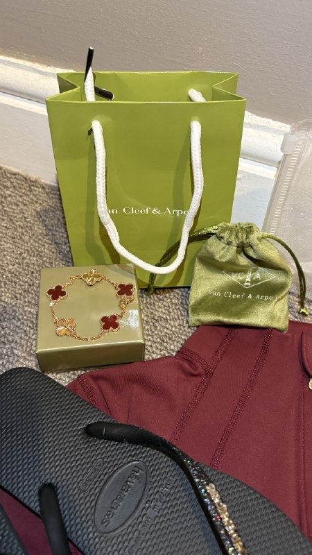 Owala / Coach / isabel marant / Van Cleef Arpe kézitáska – Hacoo link · fotó 2