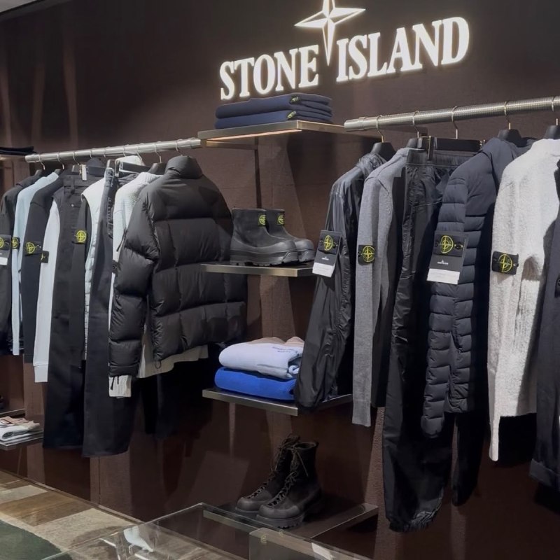 Canada Goose · The North Face · The North Face Puffer de peluche · Moncler – Hacoo-Link · Foto 5