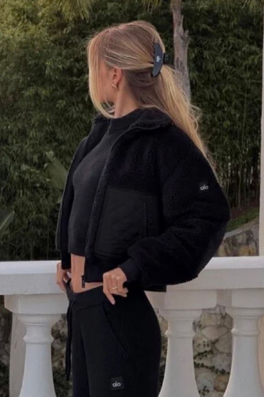 Alo Yoga leggings – Hacoo link · fotó 6
