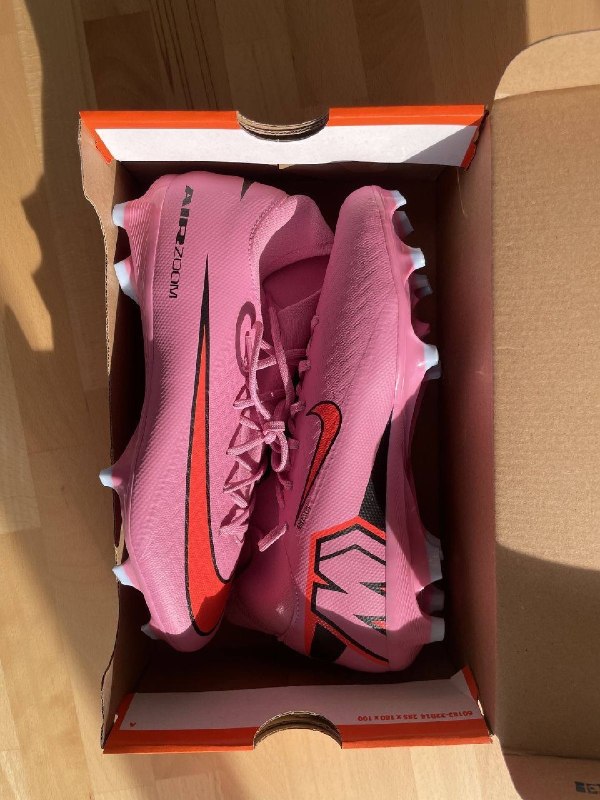 Baskets Nike ( yepexpress) – Lien Hacoo · photo 2