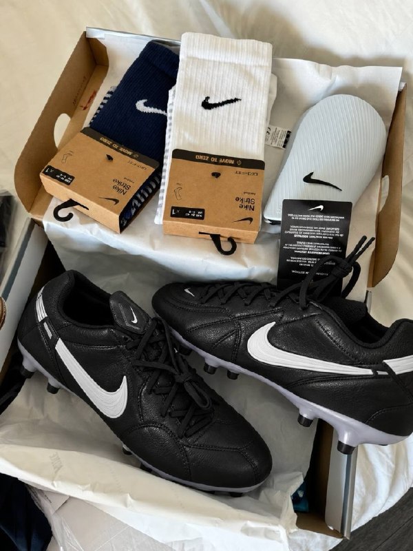 Baskets Nike ( yepexpress) – Lien Hacoo · photo 4