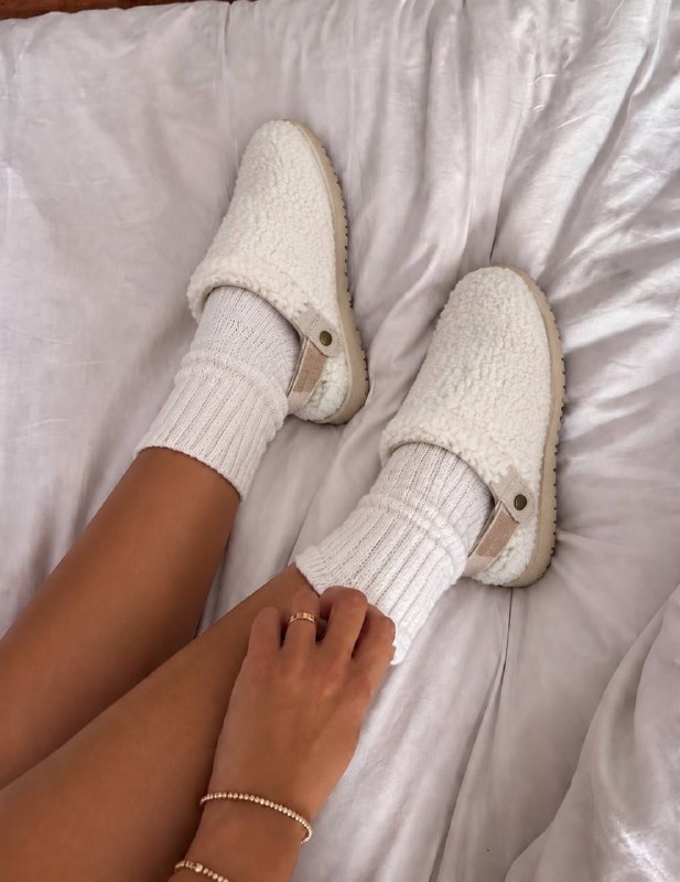 Ugg slippers – Hacoo link