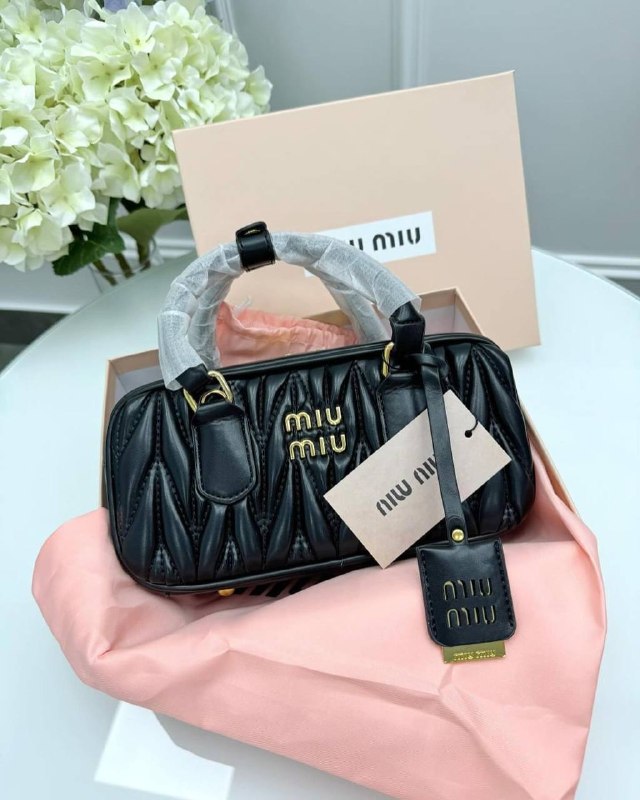 Sac à main Miu Miu – Lien Hacoo · photo 3