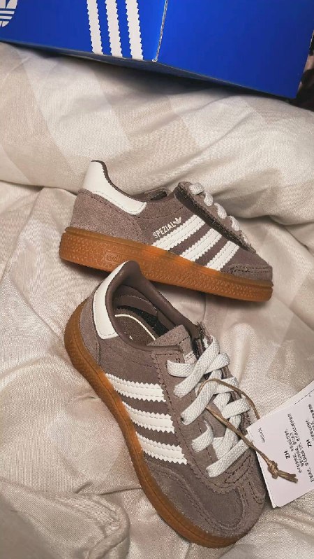 Sapatilhas Adidas Handball Spezial – Link da Hacoo