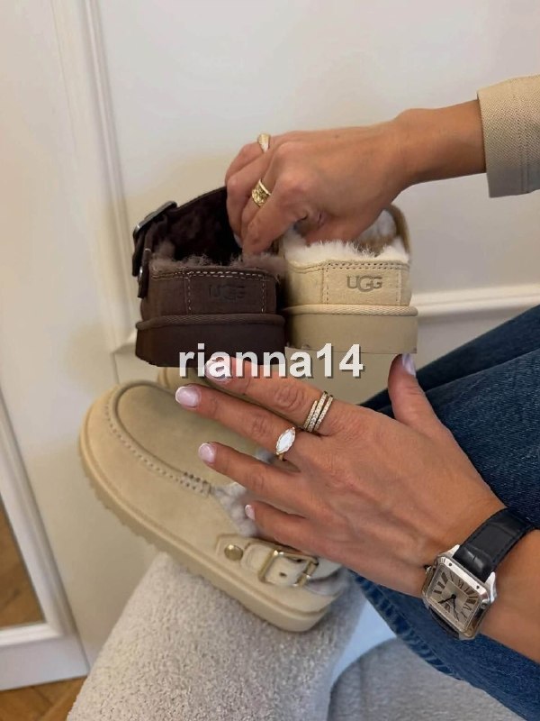 Ugg slippers – Hacoo link