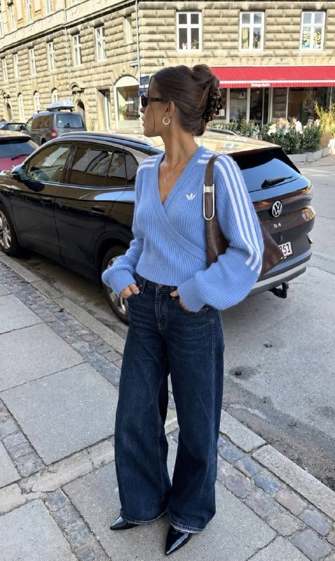 Adidas sweatshirt – Hacoo link · photo 3
