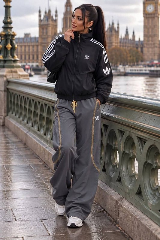Adidas tracksuit – Hacoo link