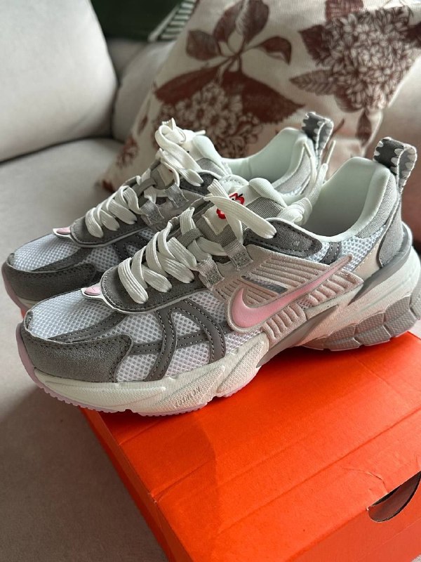 Nike V2K sneakers – Hacoo link · photo 2