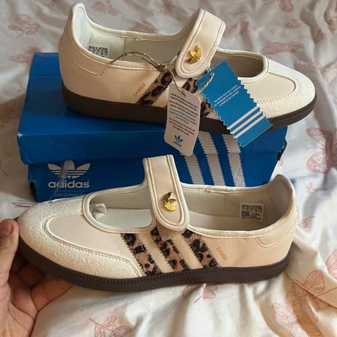 Baskets Adidas Samba – Lien Hacoo