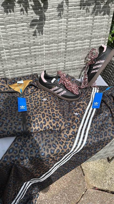 Adidas List – Lien Hacoo