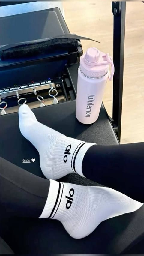 Alo Yoga socks – Hacoo link
