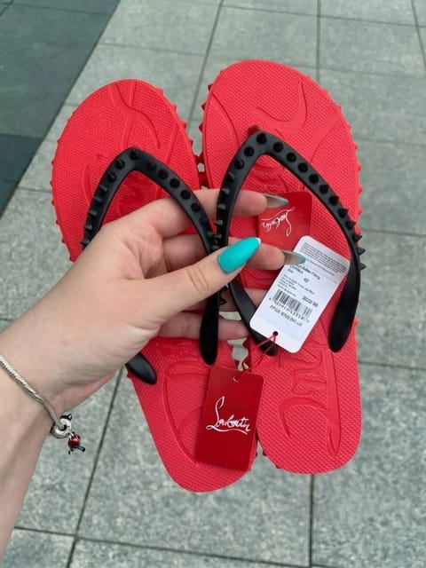 Sandales Christian Louboutin – Lien Hacoo