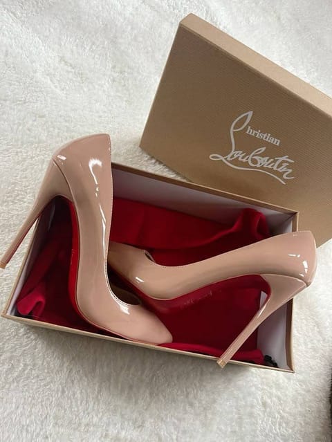 Escarpins Christian Louboutin – Lien Hacoo