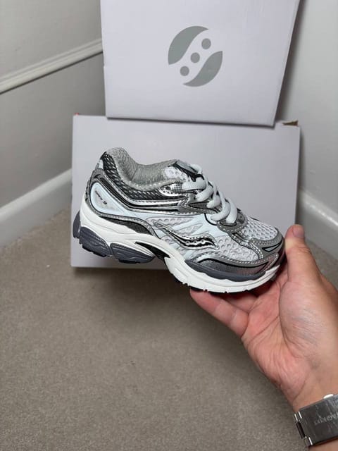 Saucony Omni 9 – Link Hacoo