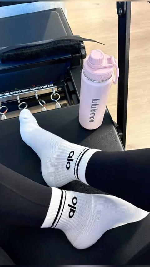 Alo Yoga socks – Hacoo link