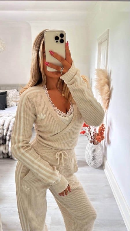 Adidas Pullover · Adidas Pants · Ugg Tazz – Enlace de Hacoo