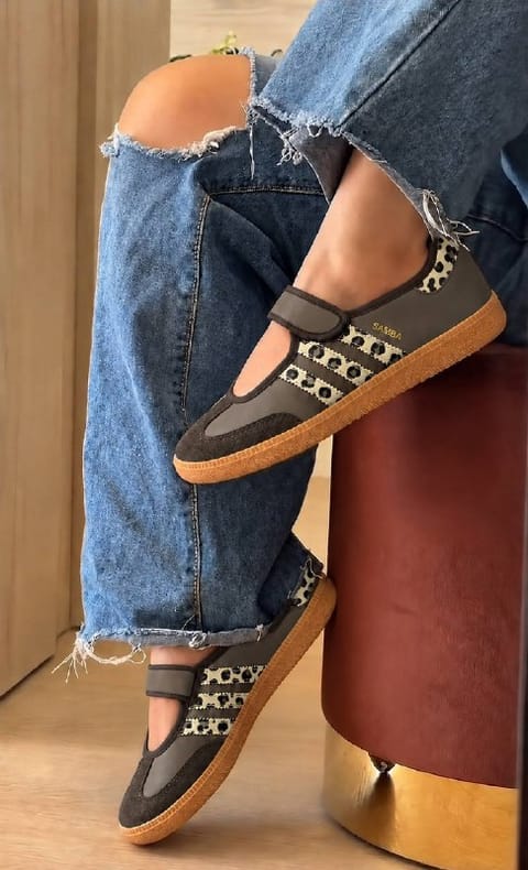 Adidas sneakers – Hacoo link