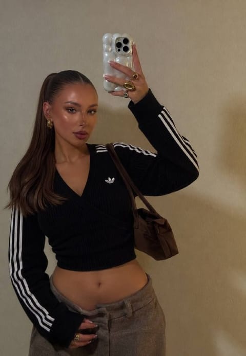 Adidas sweatshirt – Hacoo link