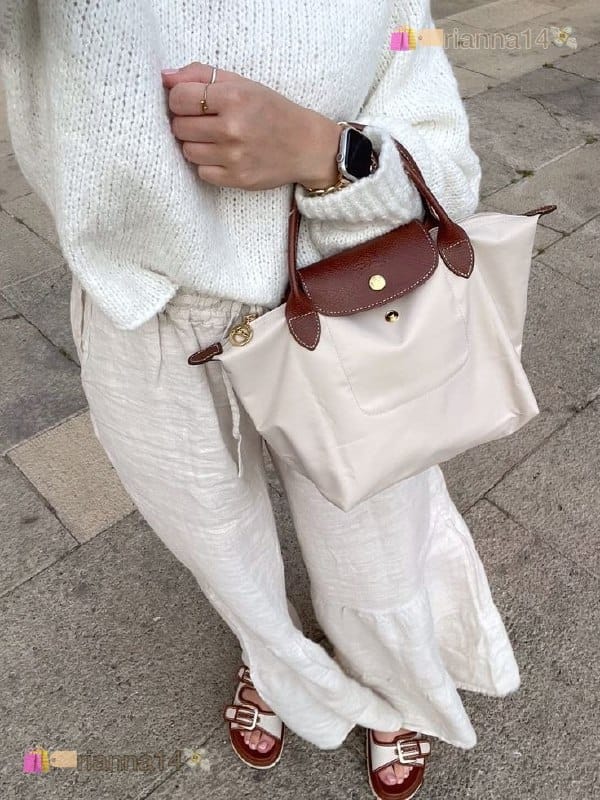 Bags on Hacoo: Trending Totes and Handbags for Your Collection